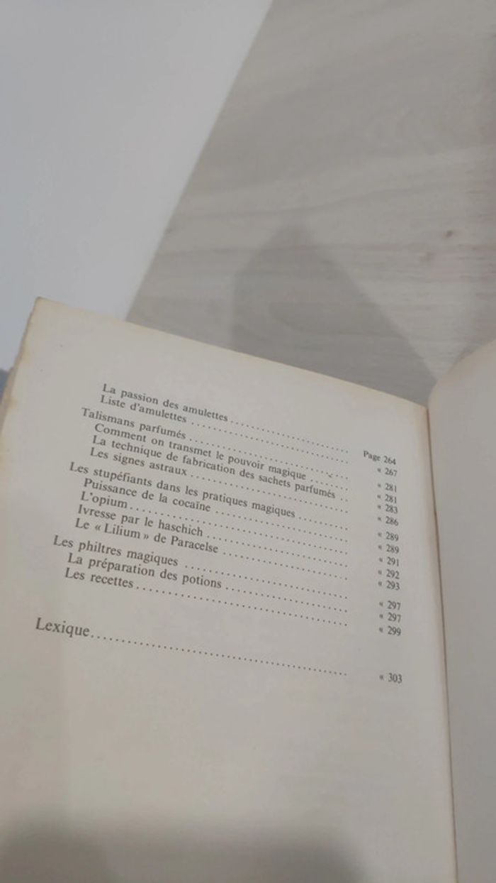Livre Magie et sorcellerie Osvaldo Pegaso Éditions de Vecchi - photo numéro 8