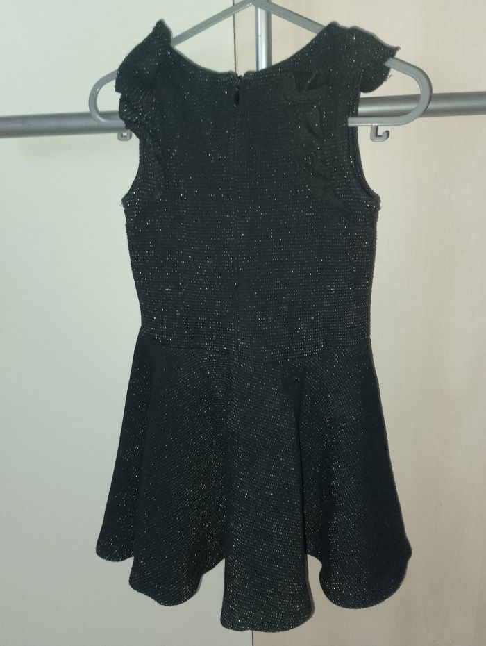 Robe noir effets brillant - photo numéro 4