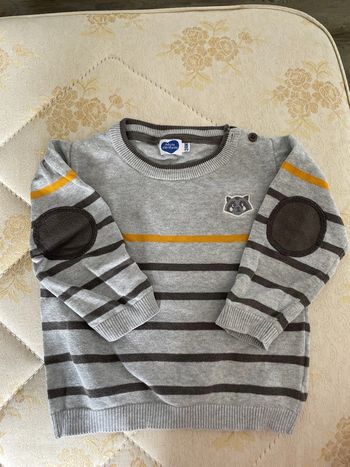 Pull rayé gris