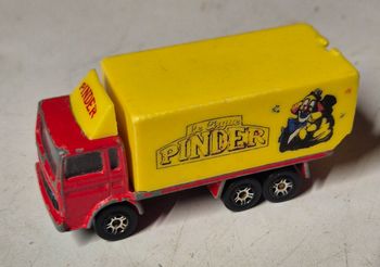 Majorette Pinder vintage camion cirque 1/100, décor clown, diecast