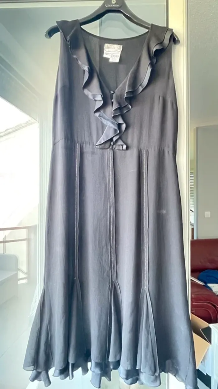 Robe noir 100% soie MaxMara - photo numéro 4