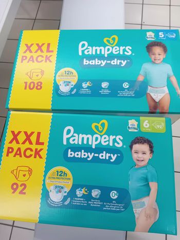 Couches pampers 