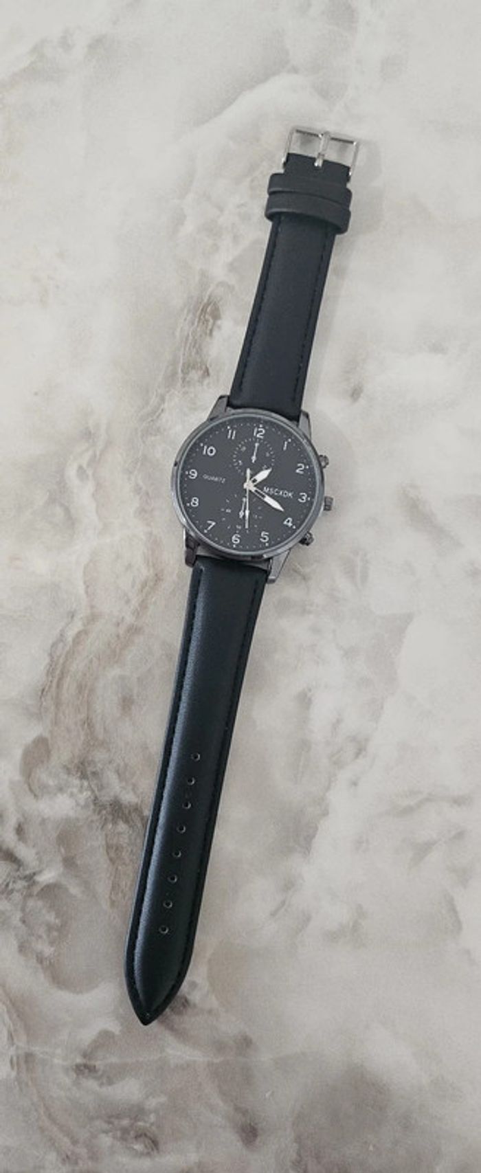 Montre pour hommes - photo numéro 2