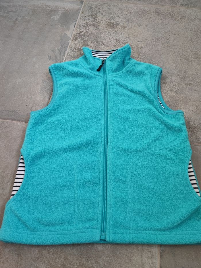Veste polaire sans manche. 8 ans. Hublot