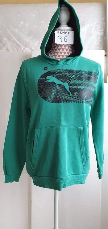 Sweat-shirt, vert à motif noir, en très très bon état, coton et polyester, marque Puma =15€