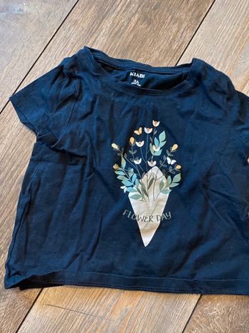 T-shirt marine bouquet de fleurs Kiabi 3 ans