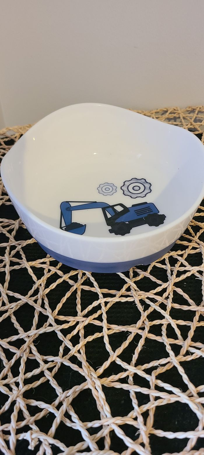 bol enfant motif pelleteuse