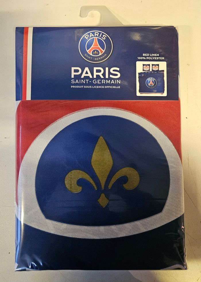 Parure de lit double (housse de couette + 2 taies d'oreiller) - PSG - photo numéro 2