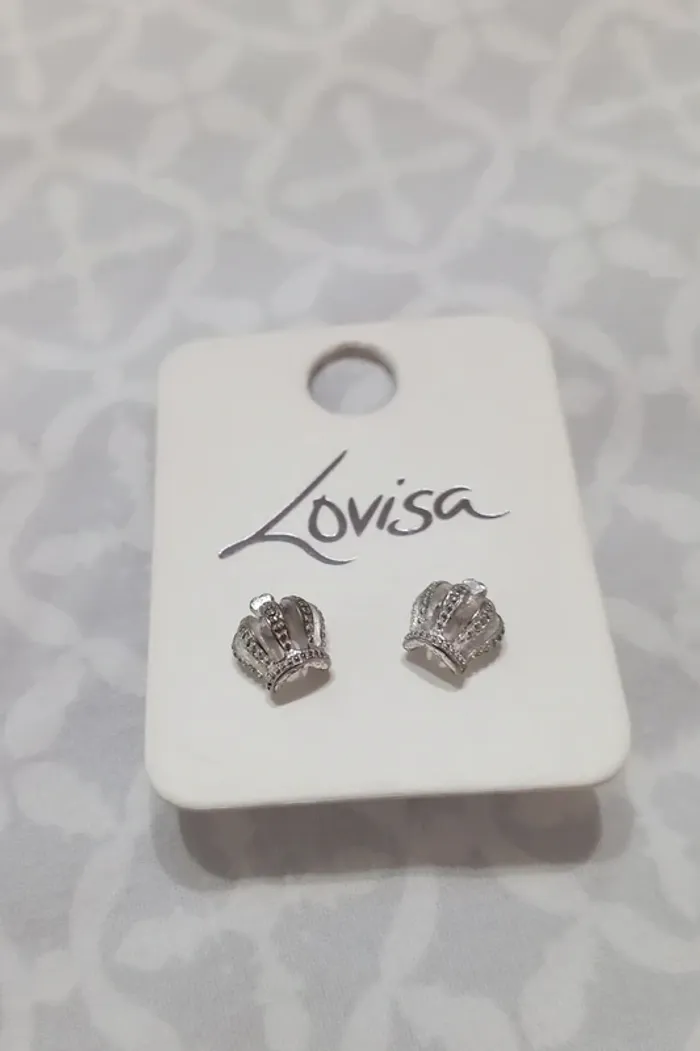 Petites boucles d'oreilles Lovisa