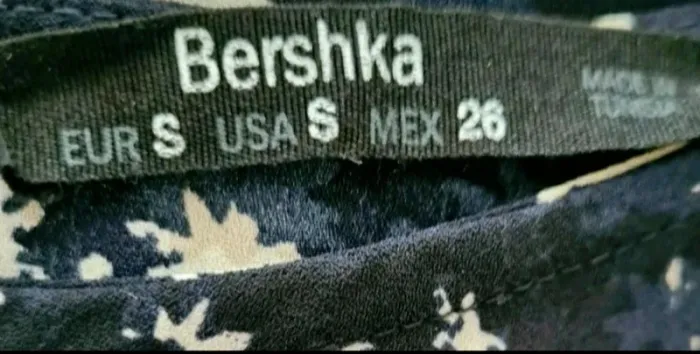 Combishort bleu marine imprimé Bershka Taille S - photo numéro 4