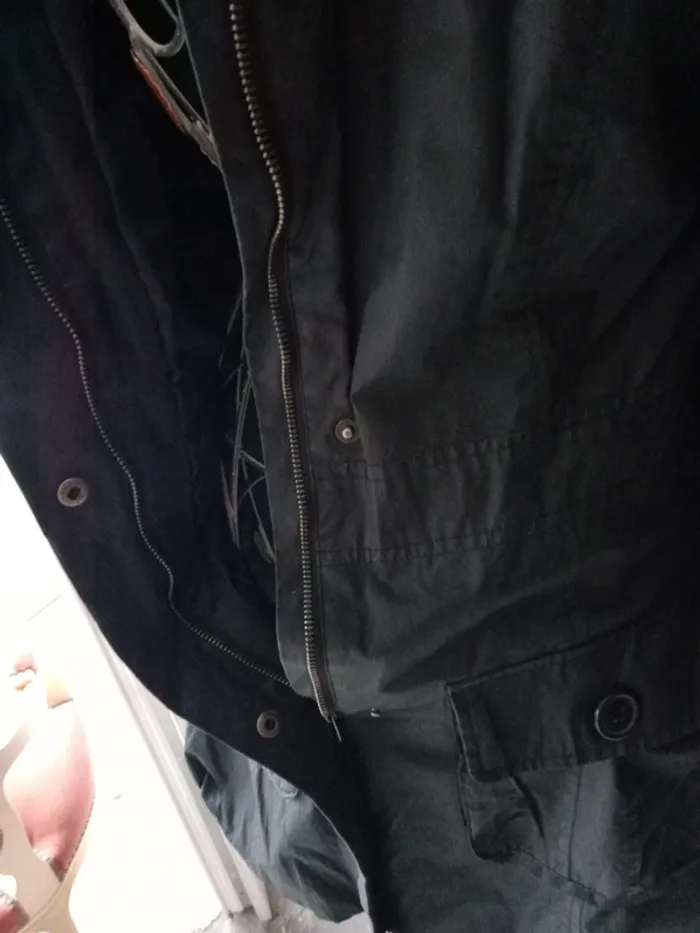 Manteau noir - photo numéro 8