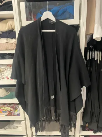 Poncho noir