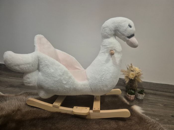 Cygne à bascule - photo numéro 4