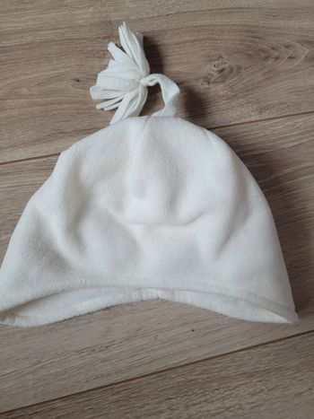 bonnet ecru