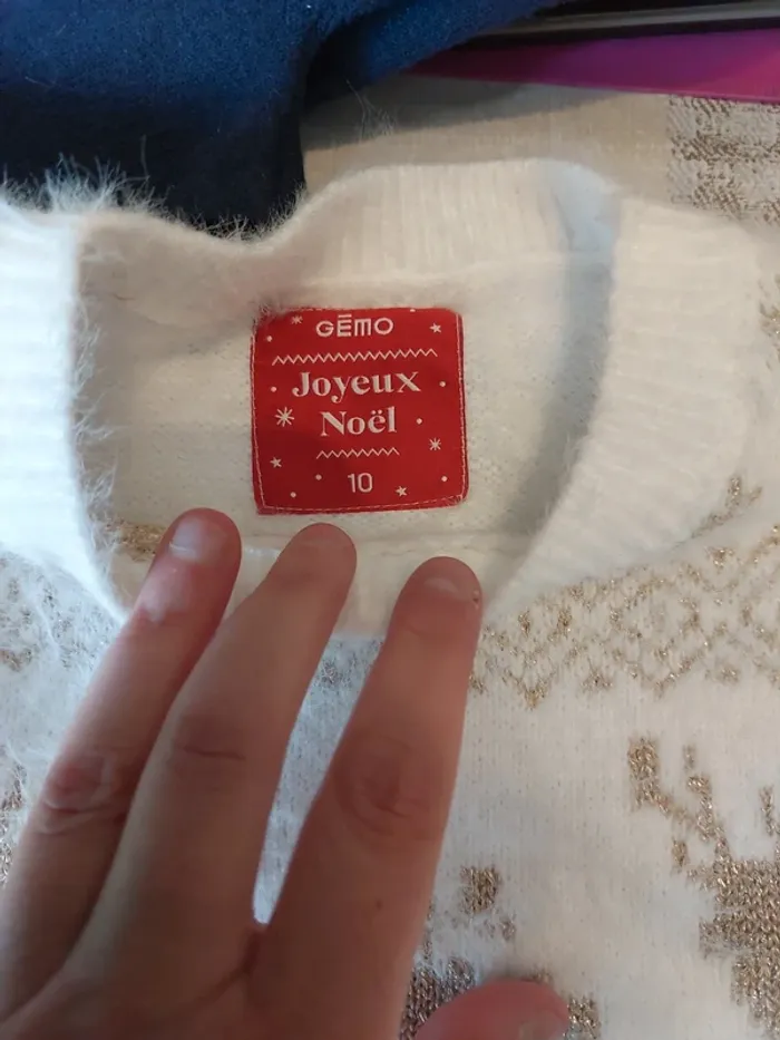 Pull de Noël neuf Gémo 10A - photo numéro 5
