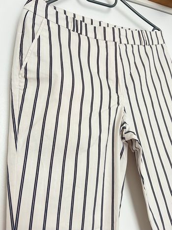 Pantalon droit rayé crème marine et rose Camaïeu