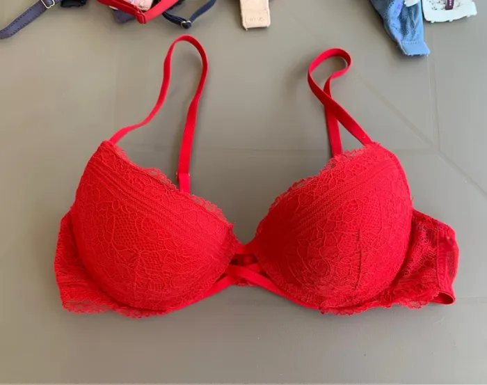 Soutien-gorge Undiz rouge 90C neuf