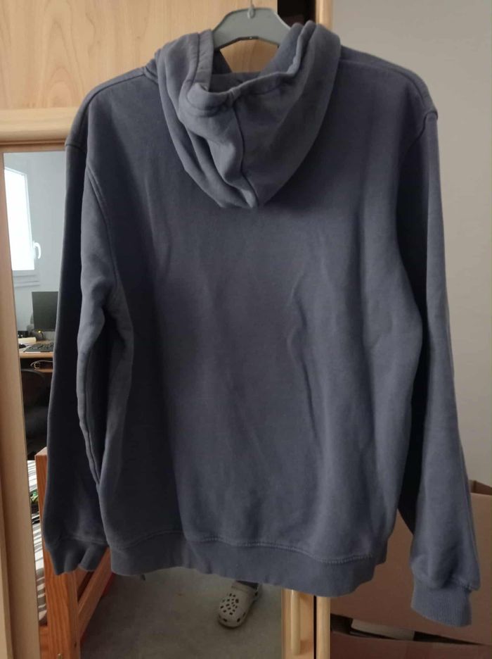 Sweat gris/bleu en M/L - photo numéro 5