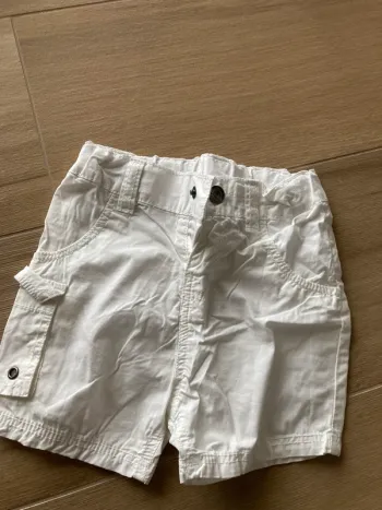 Short blanc