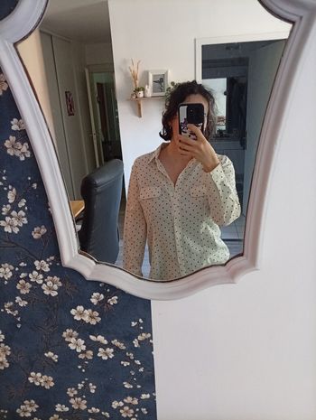 Chemisier blanc à pois noirs 