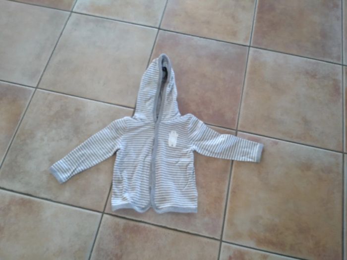 Gilet lupilu taille 12/24 mois