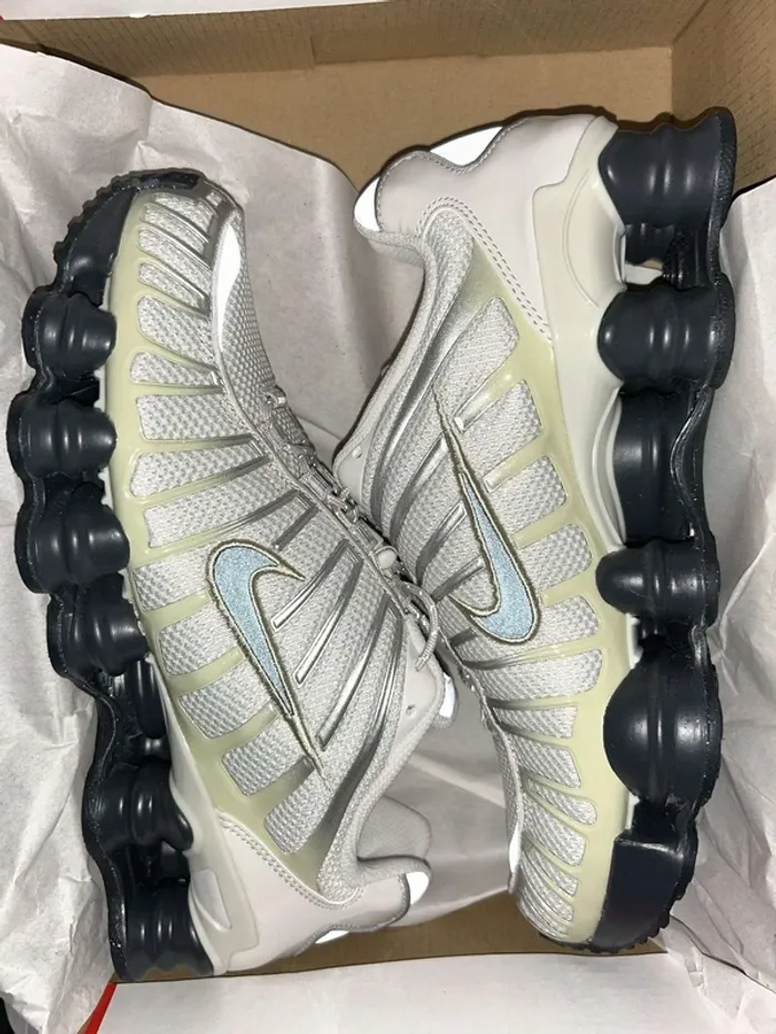 Nike Shox