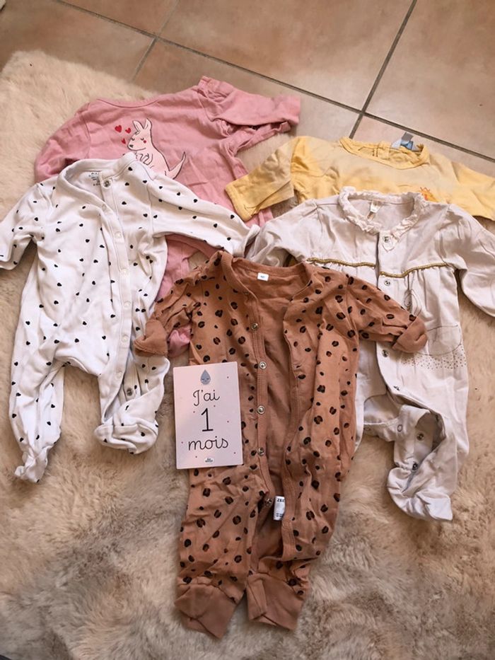 Lot 5 pyjamas bébé Legé