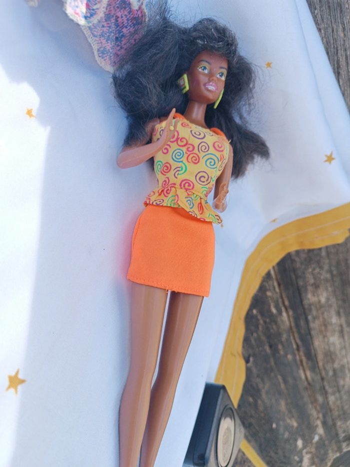 Barbie mattel poupée mannequin black noir fluo Christie glow the beat disco - photo numéro 9