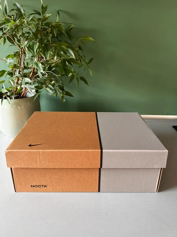 Nike × NOCTA Glide “Black / Iron Grey / University Gold” - photo numéro 16