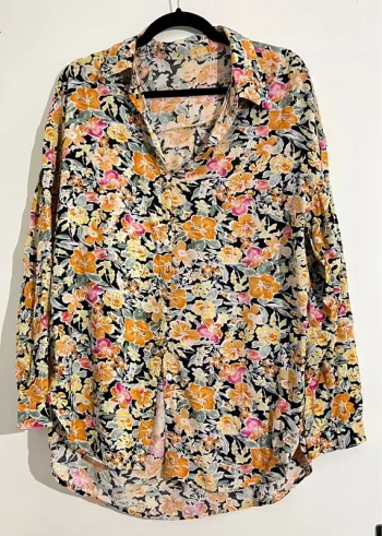 Chemise à fleurs