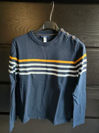 pull bleu marine blanc et moutarde Okaidi