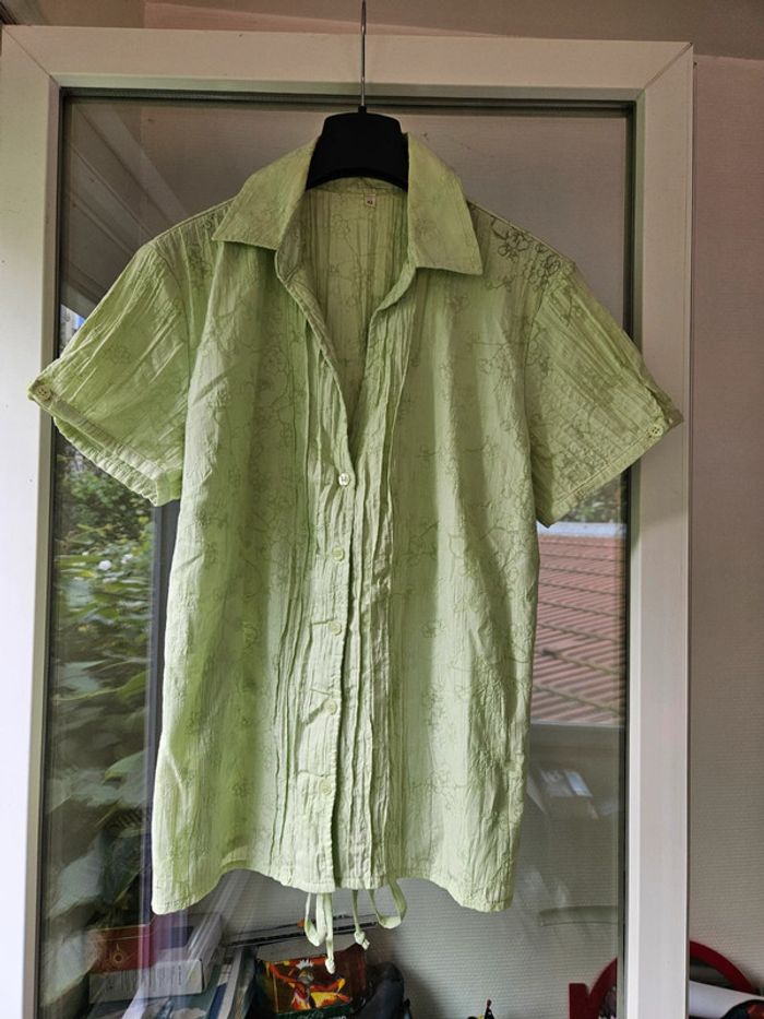 Chemise verte manches courtes taille 42