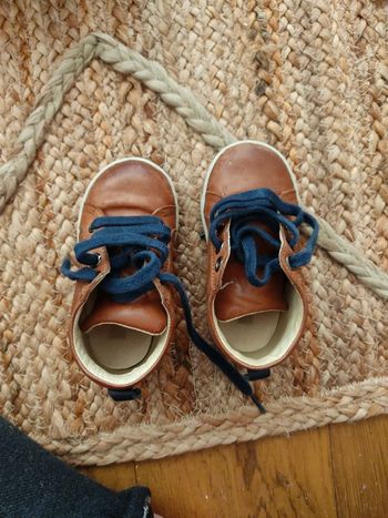 Première chaussure de marche taille 20