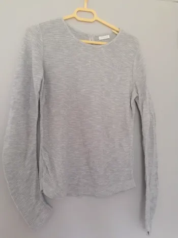 Haut manches longues / pull léger