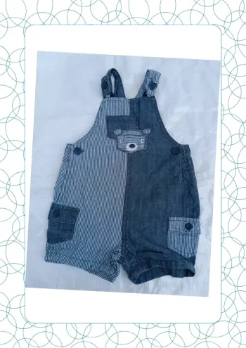 Salopette-short en jean 12 mois