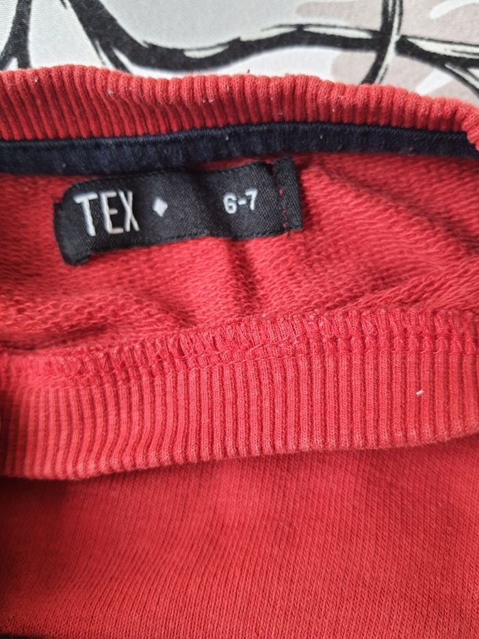 Pull rouge leger - photo numéro 3