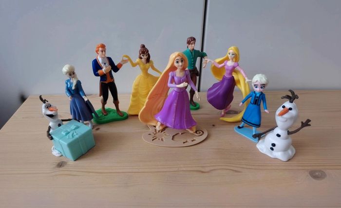 Gros lot personnage figurine Disney kinder maxi - photo numéro 2