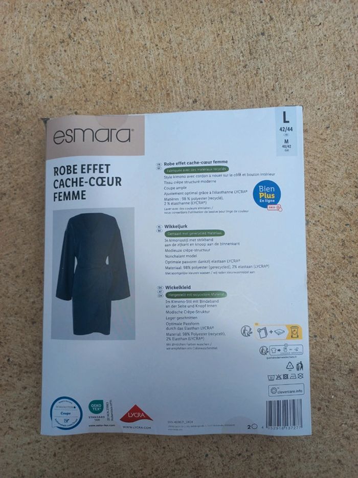 Robe cache-cœur neuf - photo numéro 4