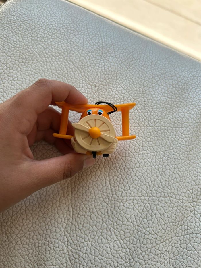 Figurine avion Donnie super wings jaune - photo numéro 2