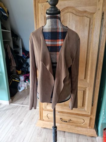 Veste suédine beige camel taille 40 promod