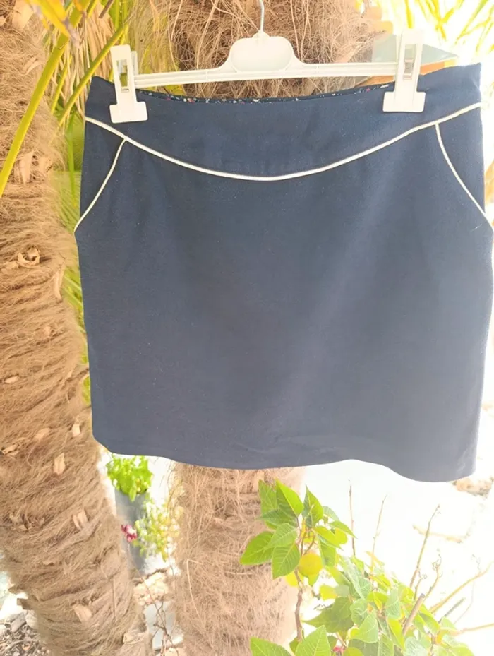 Jupe avec poche sur les côtés