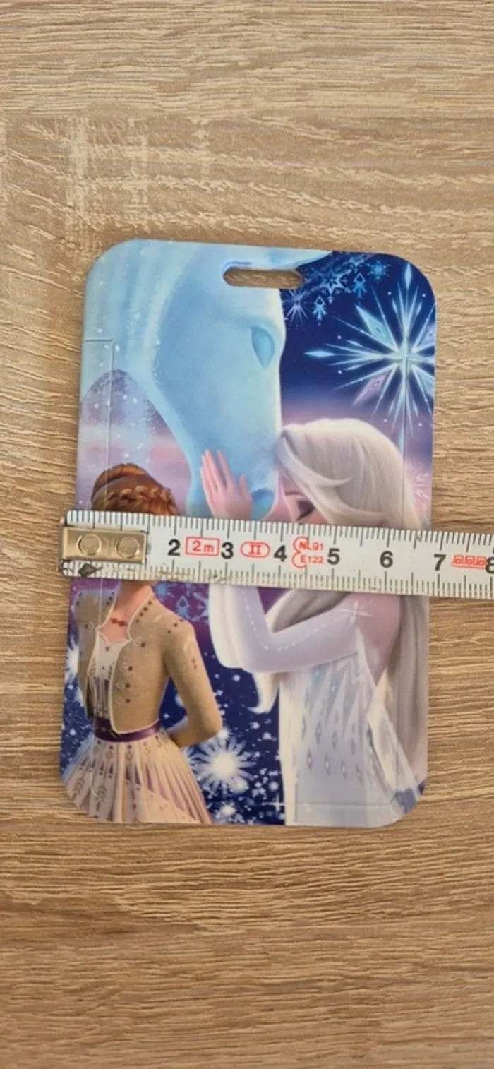 Porte carte d'identité la Reine des Neiges avec lanière fantaisie. - photo numéro 6