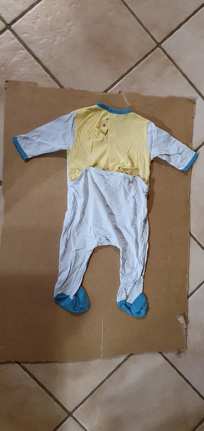 Lot de pyjamas en - photo numéro 5