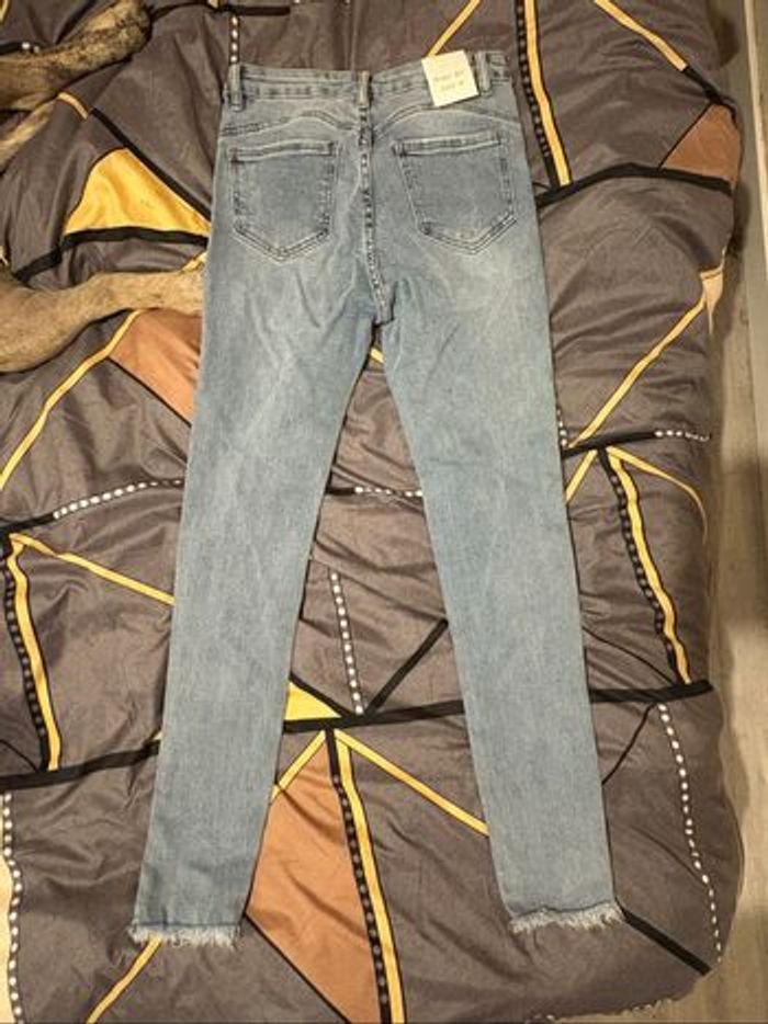 Jean bleu - photo numéro 7