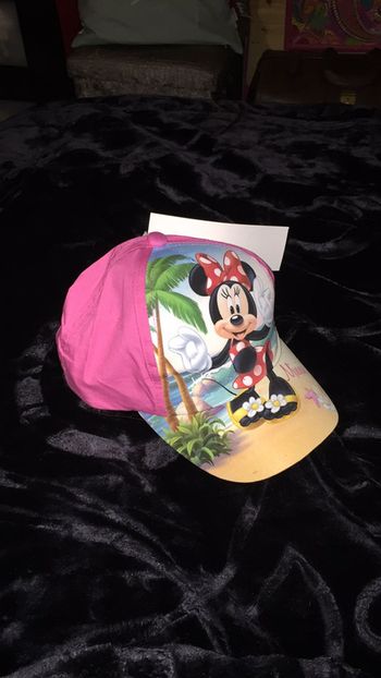 Très jolie casquette Minnie 52cm