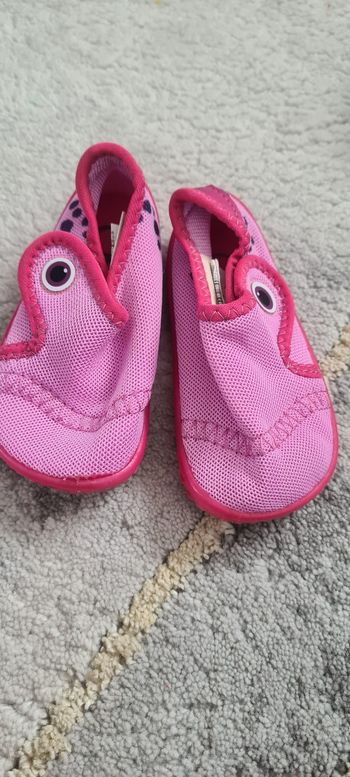 Chaussure de piscine