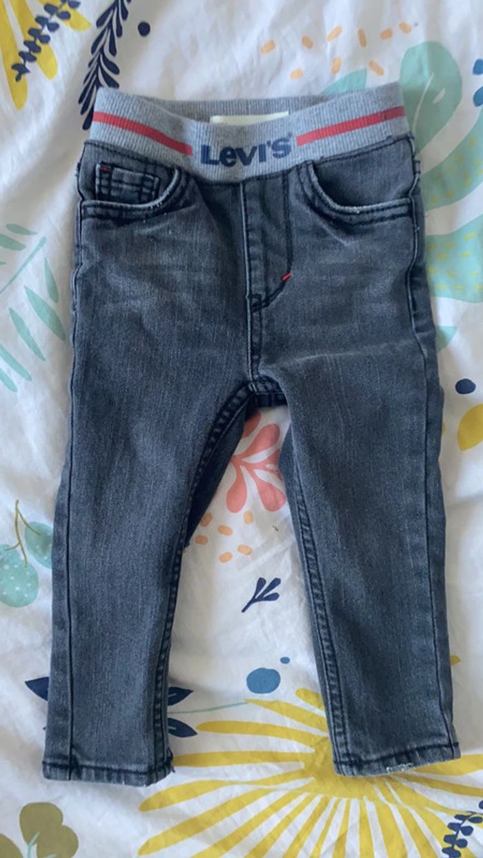 Jean Levi’s bébé