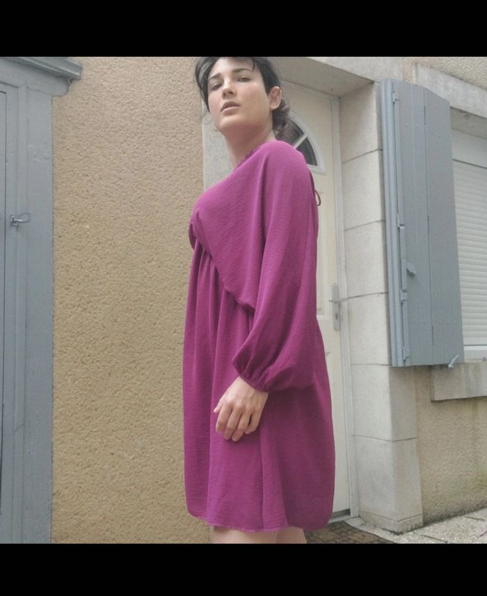 Superbe robe neuve taille unique - photo numéro 2