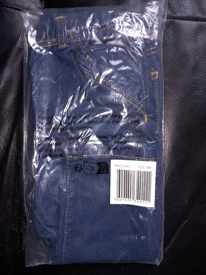 Pantalon neuf 18 mois - photo numéro 2