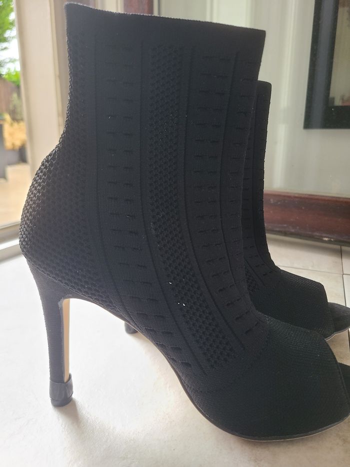 Chaussures chaussettes ouvertesT38 - photo numéro 2